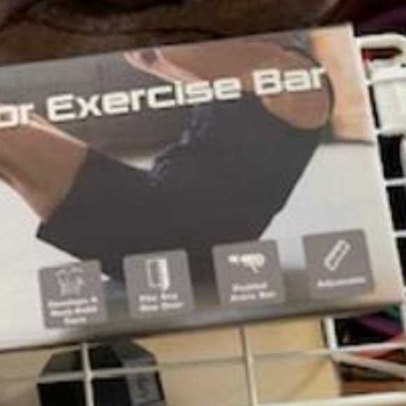 Aduro Sport Doorway Sit-Up Exercise Bar - Picture 4 of 7